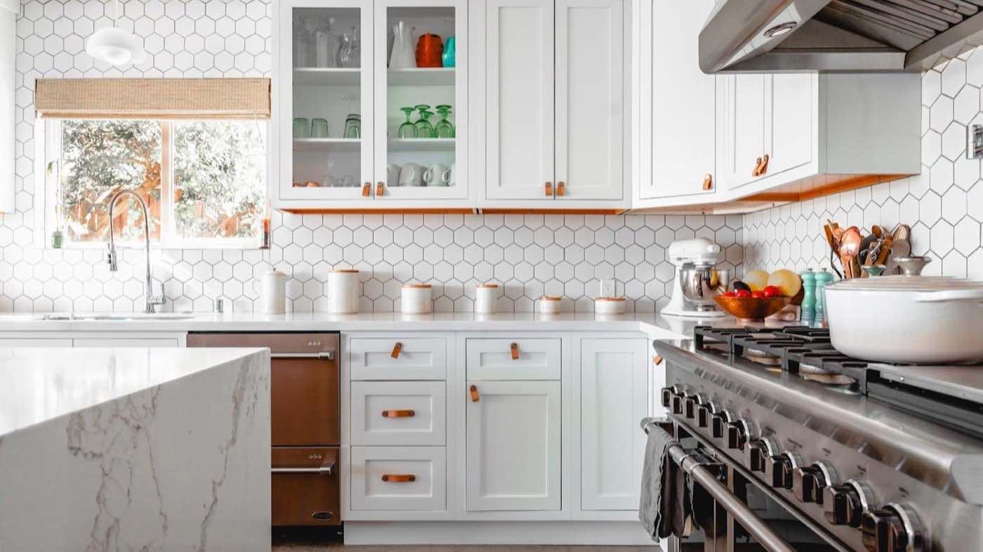 House renovation company in Gulshan-e-Iqbal Karachi – modernised modular kitchen by Naffees & Sons in a mid-market family home